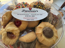 Load image into Gallery viewer, Italian Cookies – Round Gift Box 1 LB