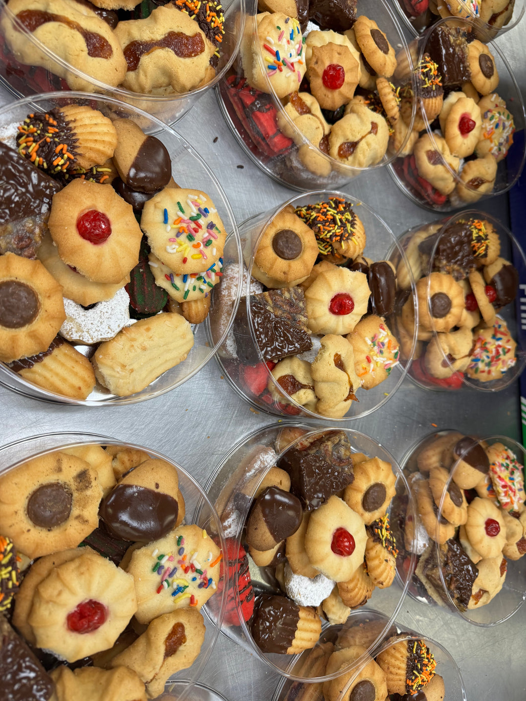 Italian Cookies – Round Gift Box 1 LB